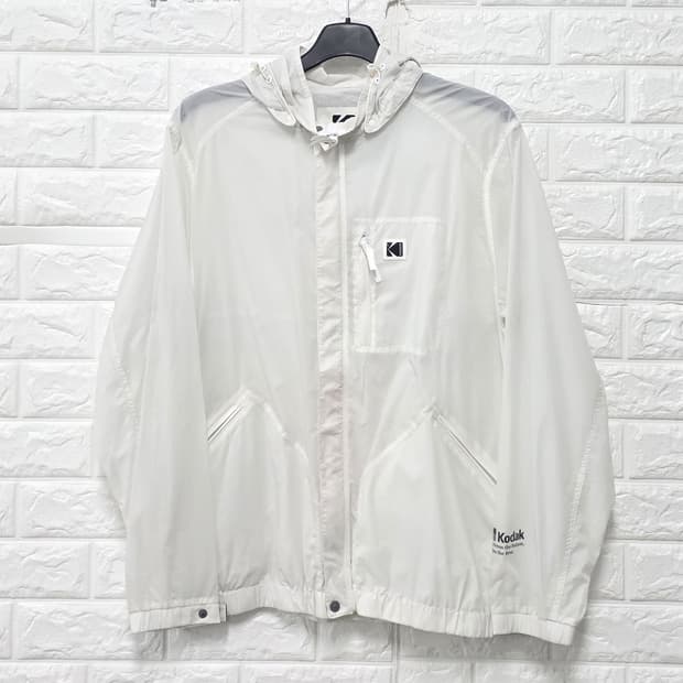 20s 코닥 바람막이 화이트 L  fea