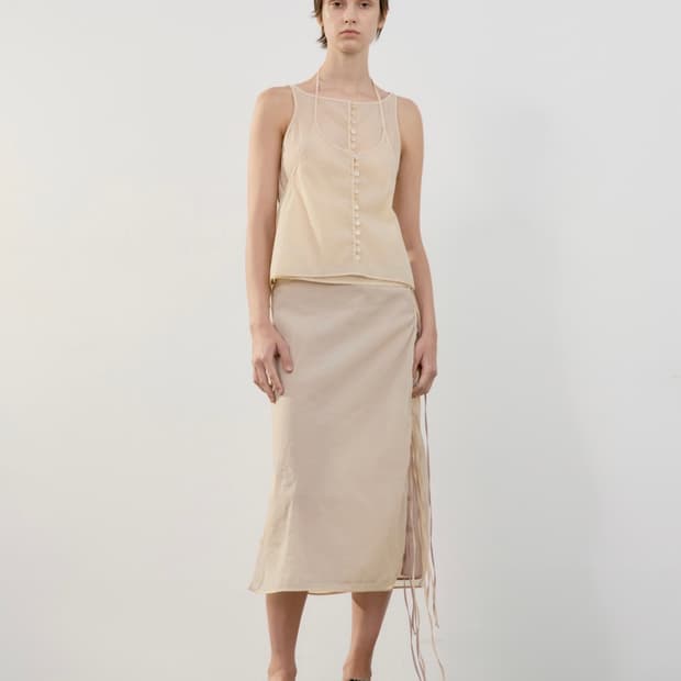 로우클래식, SEE-THROUGH BUTTON LOOP TOP