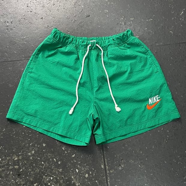100 나이키 NSW 우븐 말라카이드 시어서커 반바지