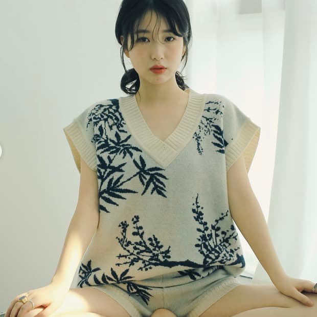 한땀한땀 조선백자 니트반바지