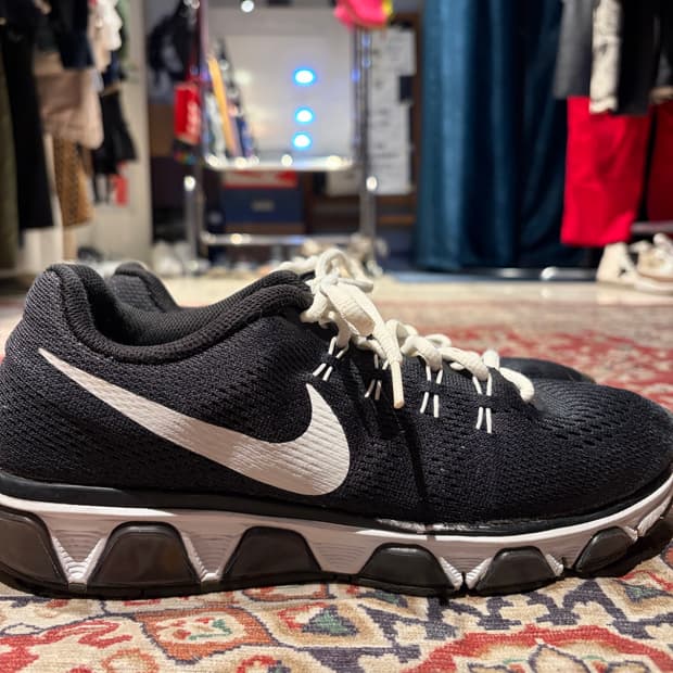 나이키 에어맥스 테일윈드 8