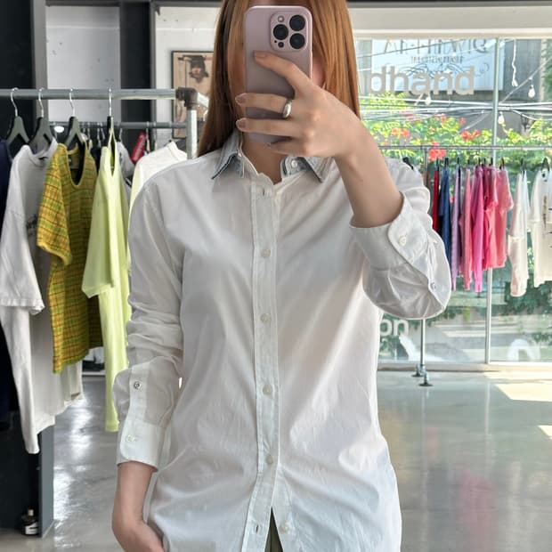 디젤 데님카라 자수로고 화이트셔츠