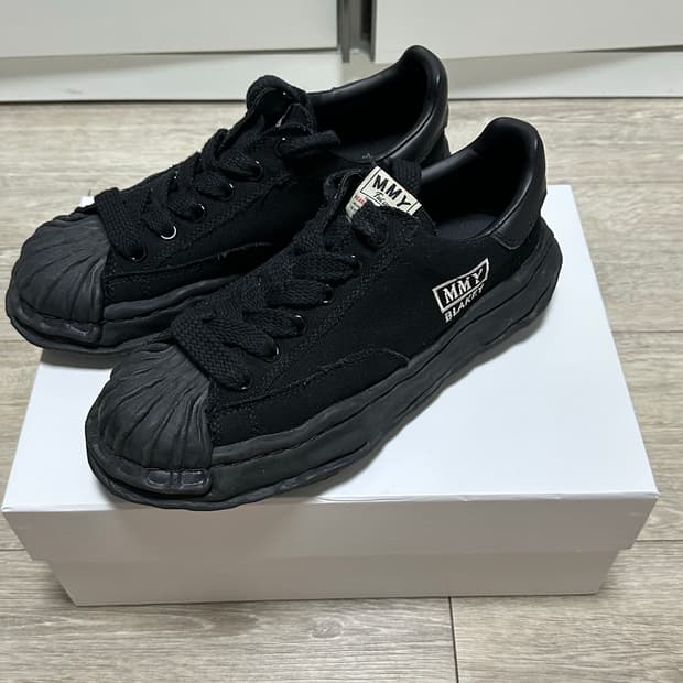 42사이즈 미하라야스히로 블레이키 블랙