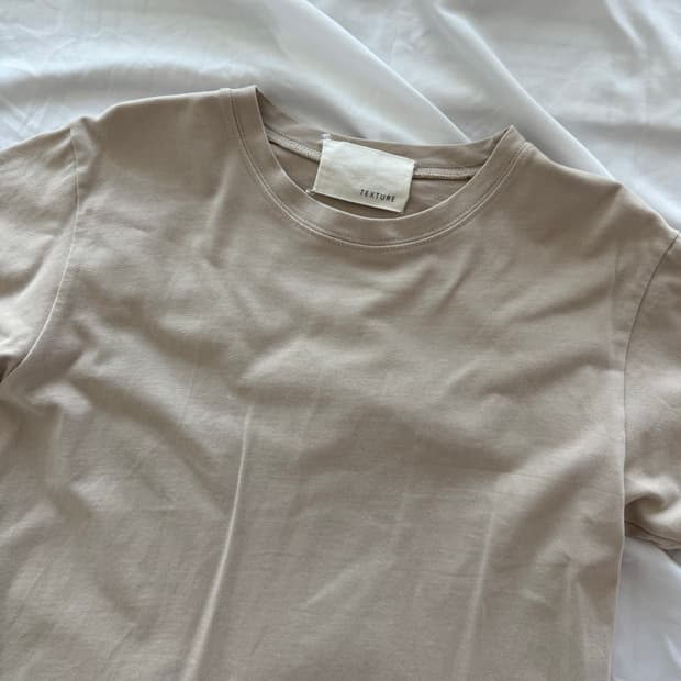 텍스처서울 베이지 반팔 티셔츠