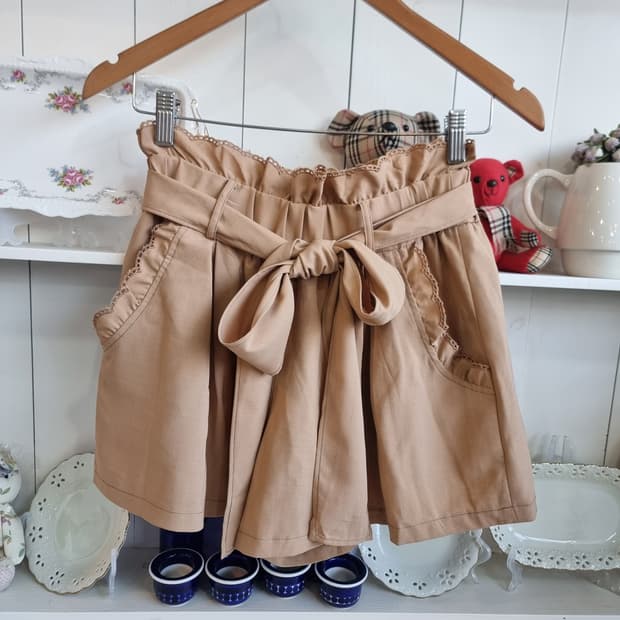 베이지 리본 숏팬츠 반바지