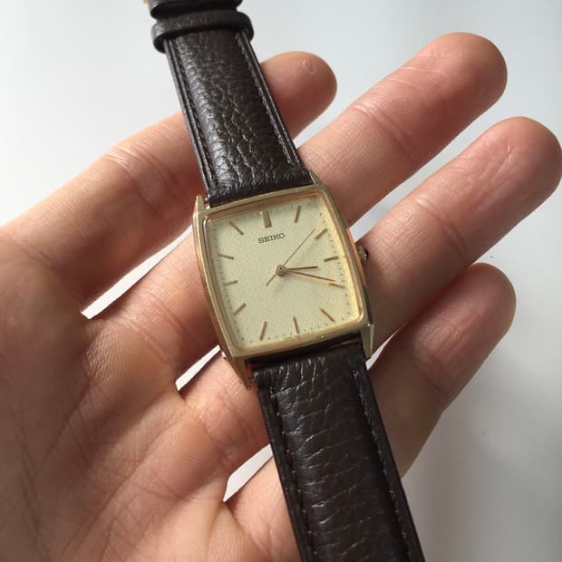 90s seiko herringbone dial gold quartz