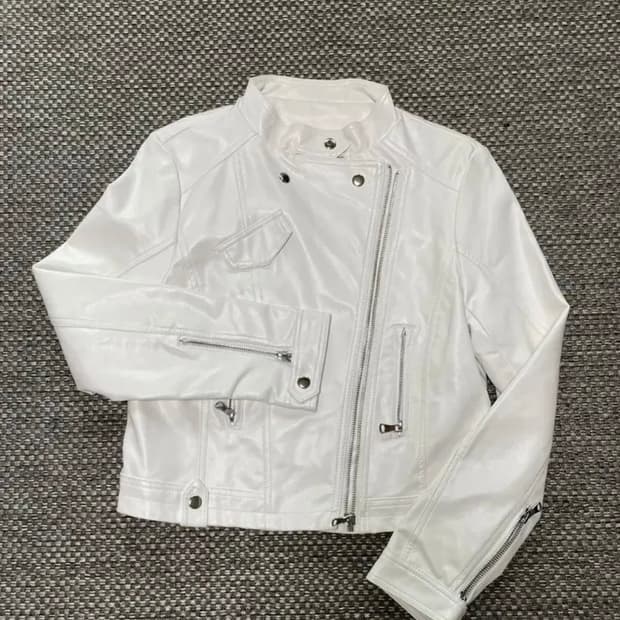 화이트 레더자켓