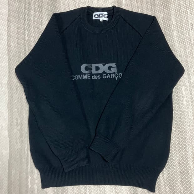 꼼데가르송 니트