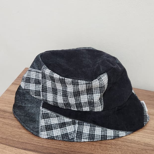 업사이클링 리버시블 패치워크 버킷햇 Black Mix (no.1)
