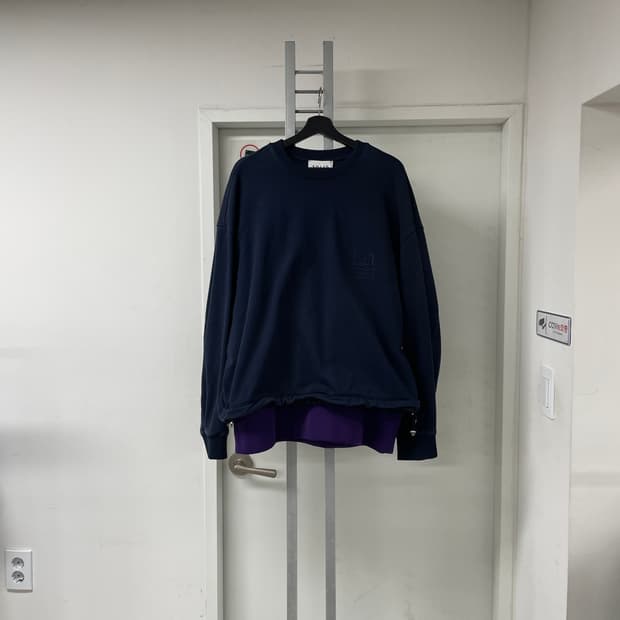 솔리드옴므 네이비 맨투맨 50