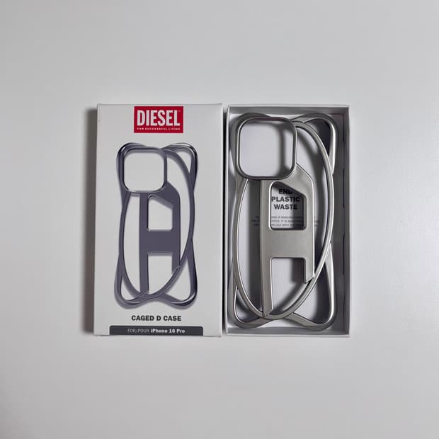 Diesel CAGED D CASE iPhone 16 Pro