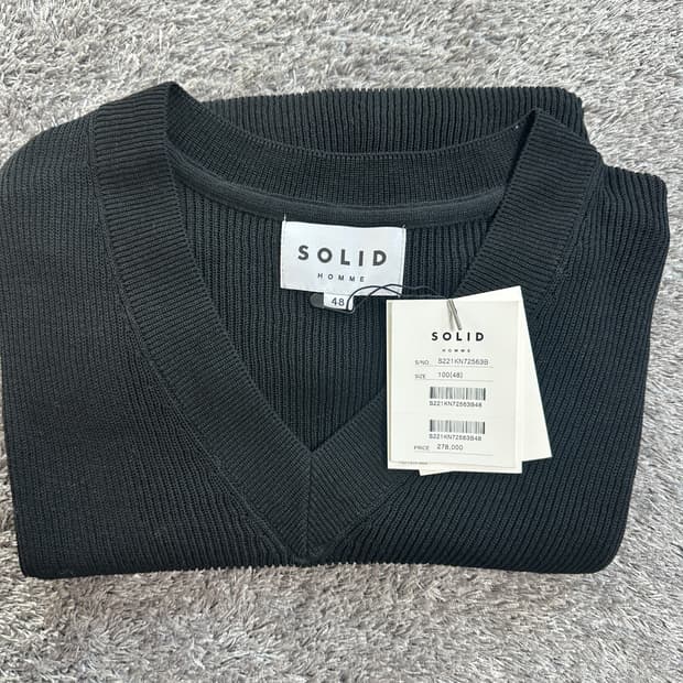 새상품) 솔리드옴므 니트 베스트 블랙 48 사이즈 솔옴