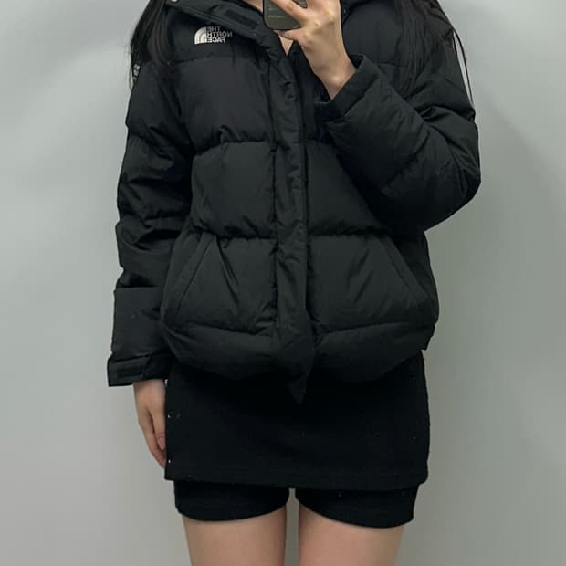 노스페이스 로고 블랙 후드 패딩