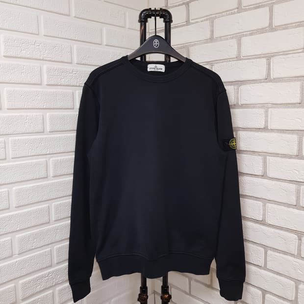 [55~66/정품] 스톤아일랜드 여성 와펜 맨투맨 블랙