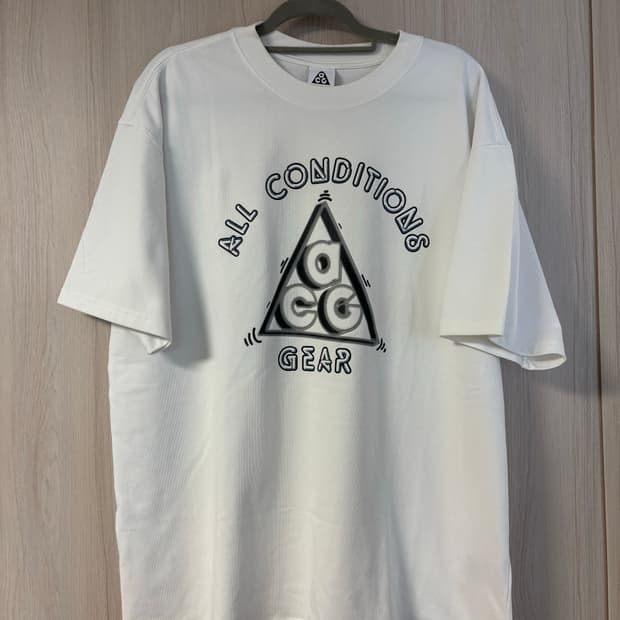 nika acg 반팔티셔츠 