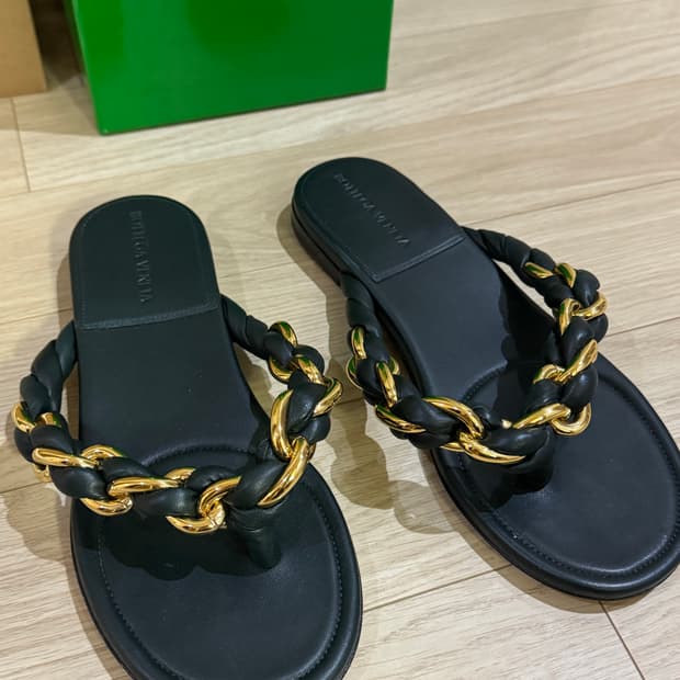 보테가베네타 샌들 쪼리 37 