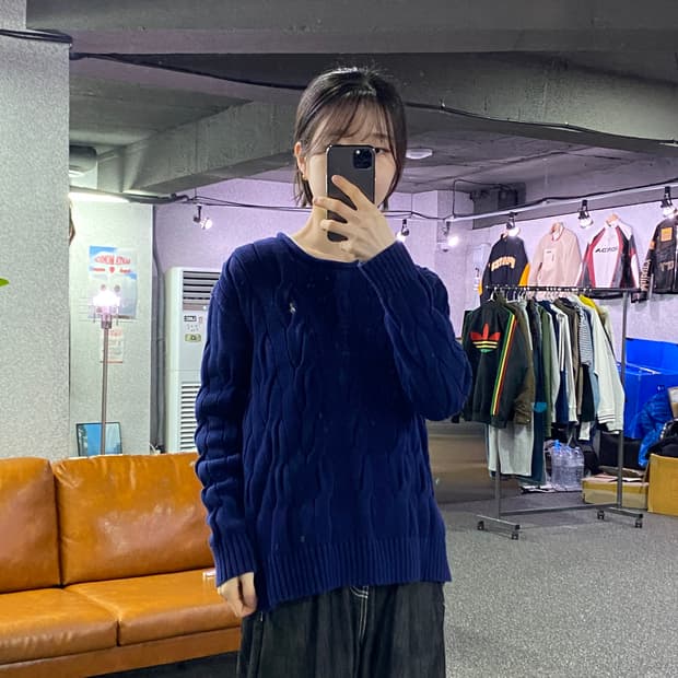 폴로 랄프로렌 네이비 라운드 꽈배기 니트 B4579