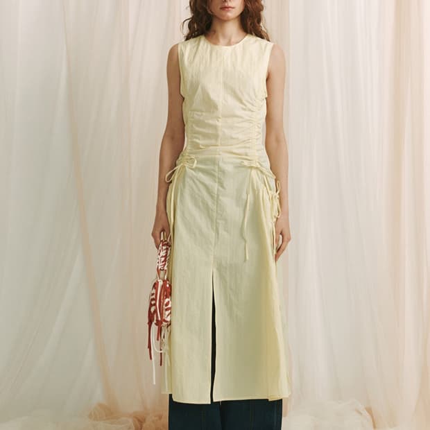 민더리 셔링 슬릿 리본 원피스 