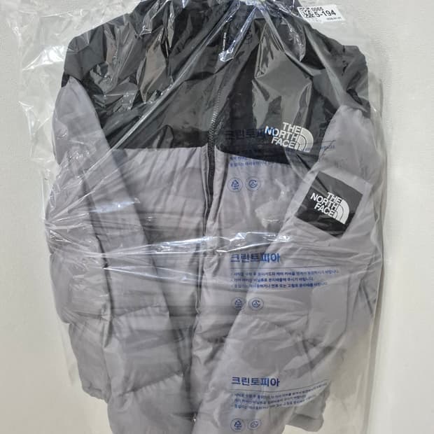 노스페이스 눕시 그레이 블랙 패딩 L/100