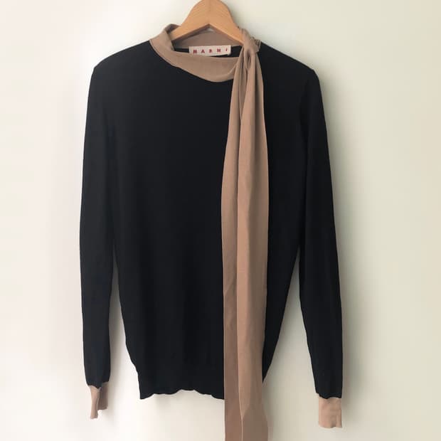 마르니 타이 니트