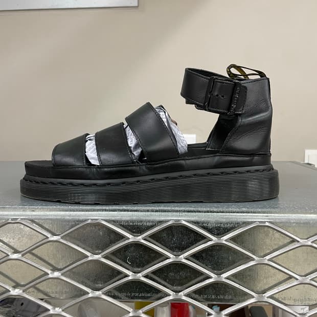 닥터마틴 클라리사 II 무광 샌들  uk9