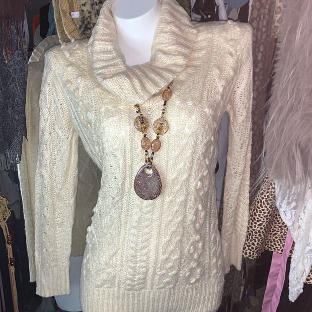 모리 y2k 아이보리 터틀넥 니트