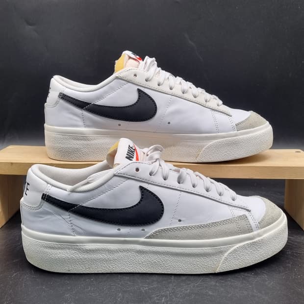 나이키 블레이저 로우77 플랫폼 운동화 260