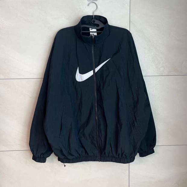 나이키 빅 스우시 에센셜 바람막이 블랙 [XL] 