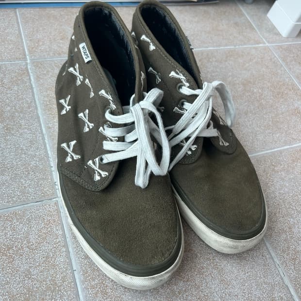 반스 x 더블탭스 OG 츄카 LX 본즈 코요테 270