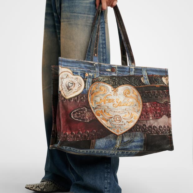 아크네스튜디오 25fw 트롱프뢰유 데님 토트백