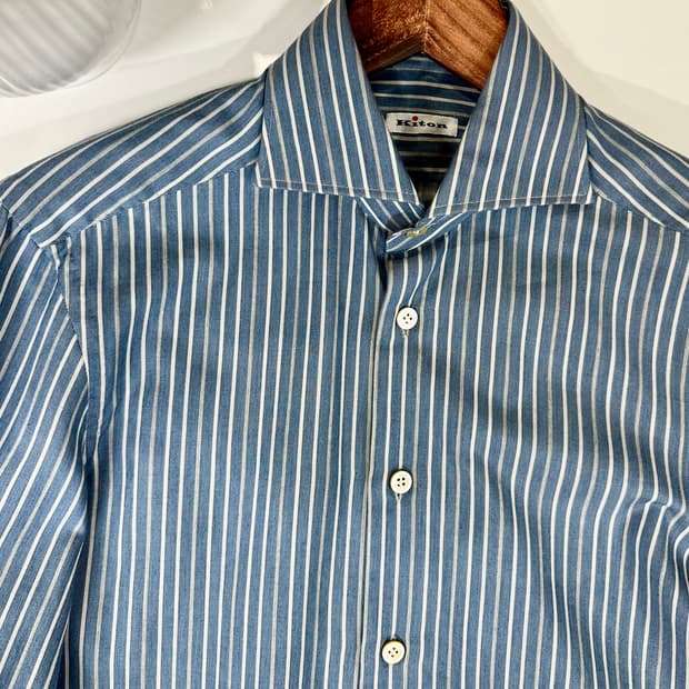 키톤 나폴리 그레이 화이트 스트라이프 셔츠