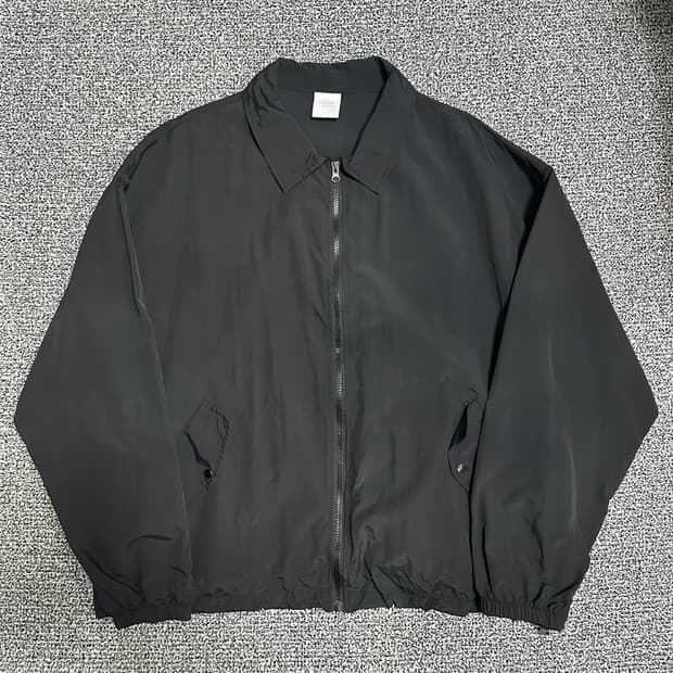 (FREE) 랩스튜디오 블랙 코치 바람막이 자켓