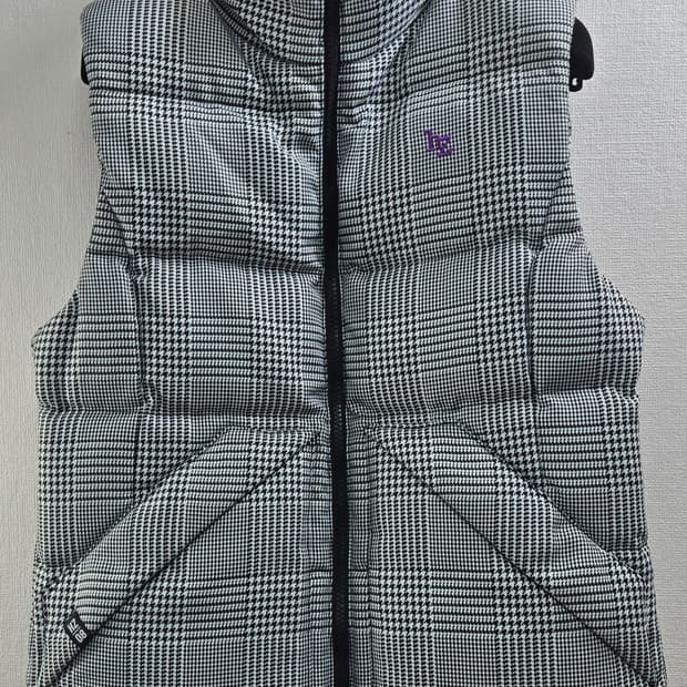 헤지스 골프 여성 90 하운드투스 체크 패턴 다운 패딩 베스트