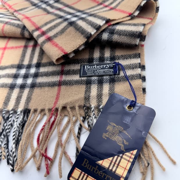 100% LAMBSWOOL 버버리