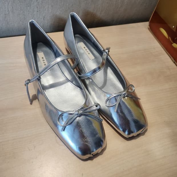 ✨실버 메리제인 플랫·250 / 샤이닝 포인트 데일리슈즈
