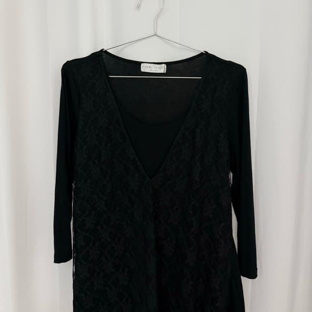 Layered flower T