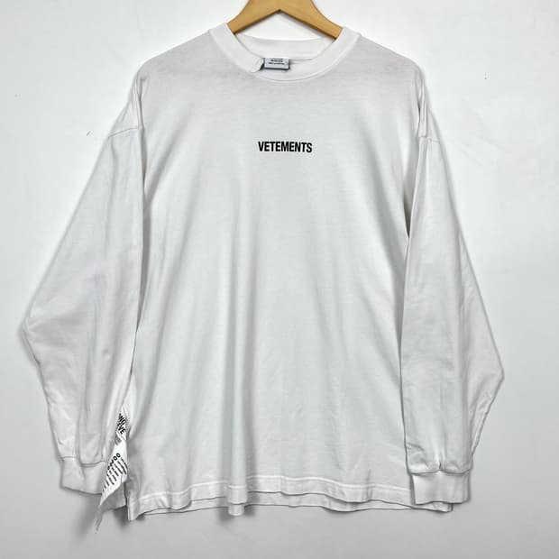 Vetements 베트멍 사이드라벨 화이트 슬리브