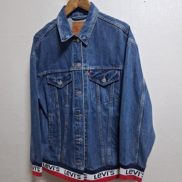리바이스 여성 프리미엄 데님 청쟈켓 오버핏 5566 S