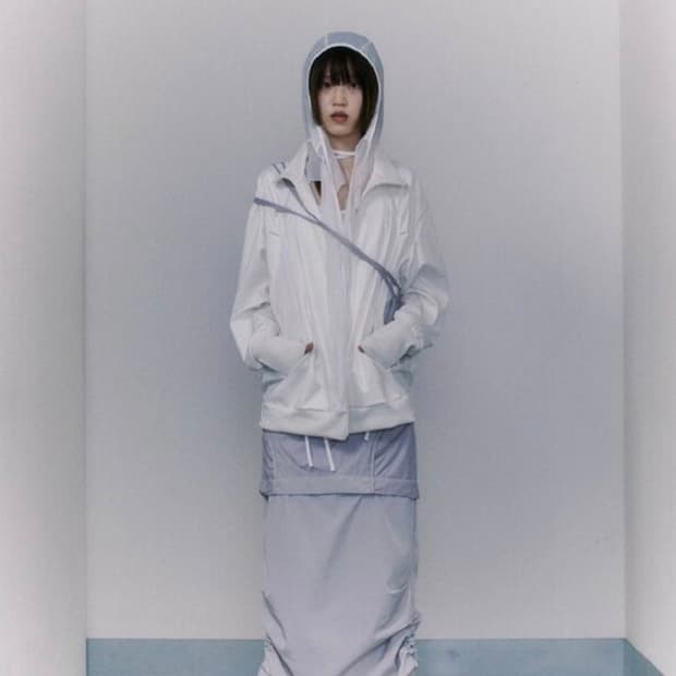 오호스 러플 져지 집업 Ruffled Jersey Zip-up Ivory