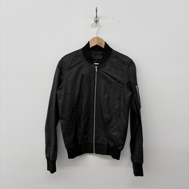 양가죽 블랙 레더 봄버 자켓 남s