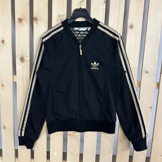 (S) 아디다스 블랙 골드 스티치 빅로고 져지 트랙탑