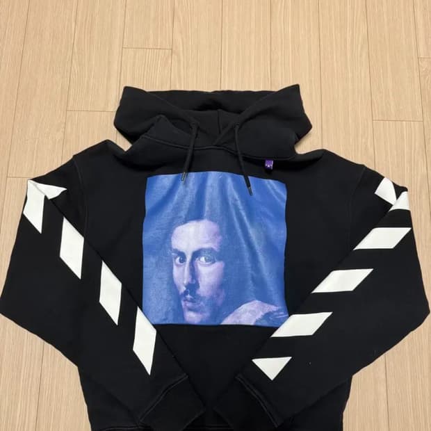 오프화이트 후드티 베르기니 xxs