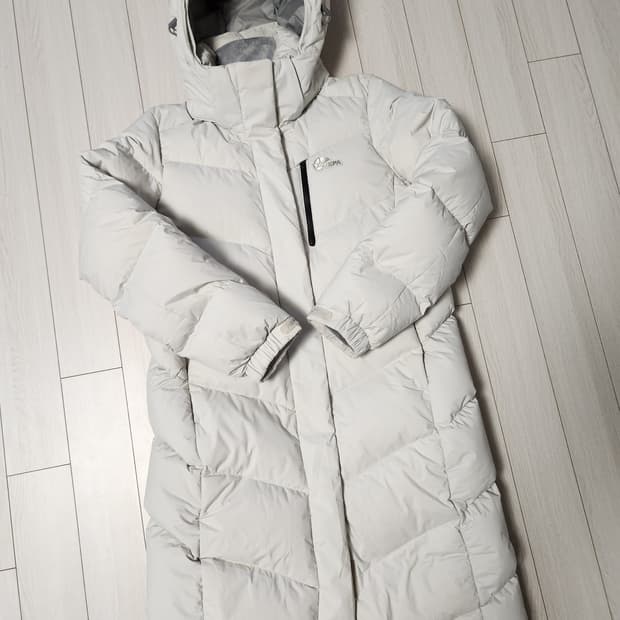 네파 여성 액티브 롱패딩 라이트크림 사이즈90(s)

모자 털 없음

