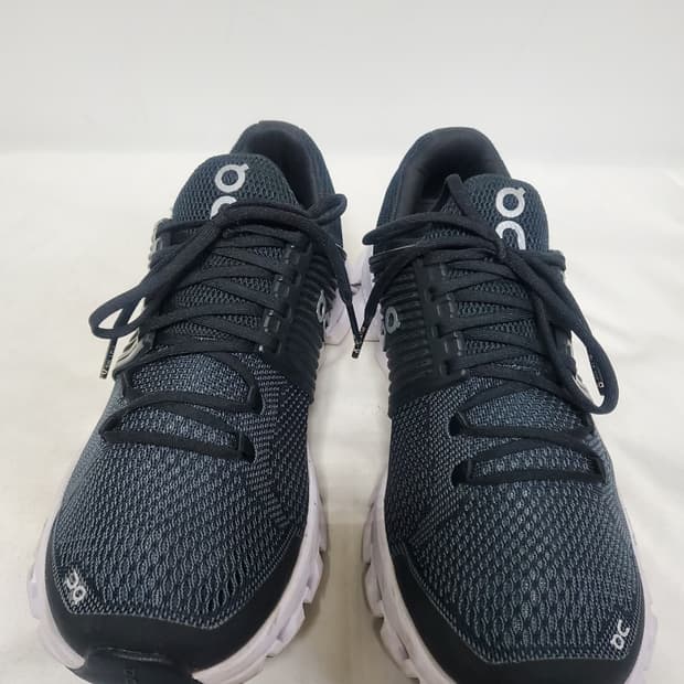 온러닝 런닝화 조깅화 정품 245사이즈