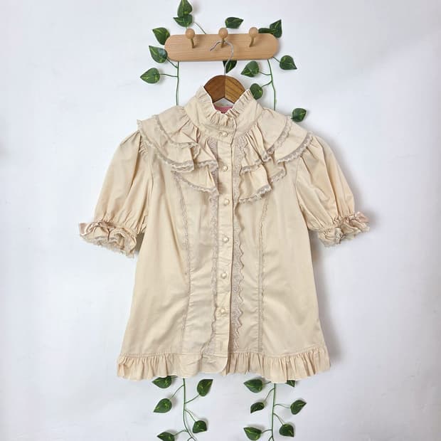 BODY LINE 러블리 블라우스