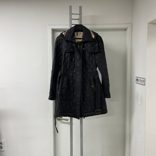 버버리 퀄팅 코트 블랙 M(W)