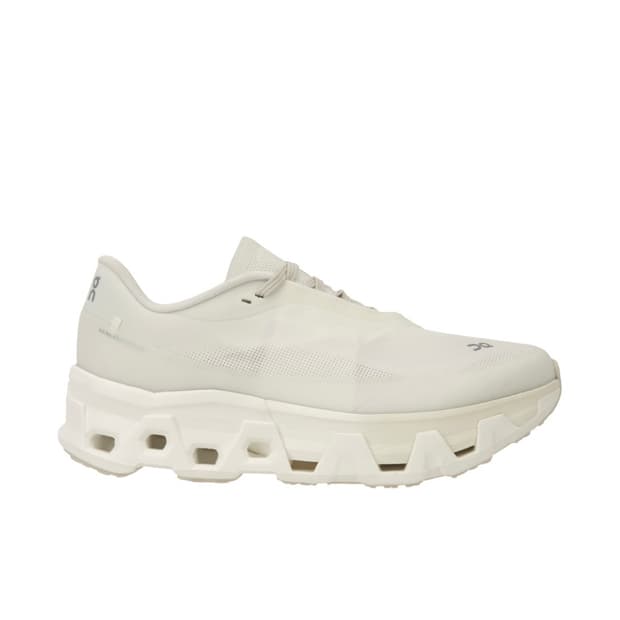 온러닝X포스트 아카이브 팩션 (파프) 클라우드몬스터 하이퍼 화이트