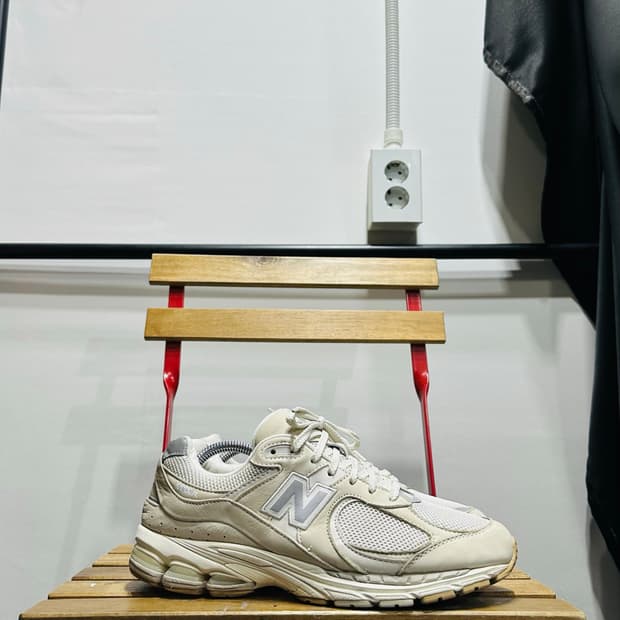 275) 뉴발란스 운동화 남성 남자 신발 2002R 아이보리