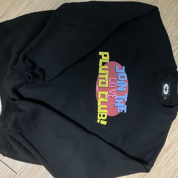 이알티알 Pluto Club Sweatshirt Black