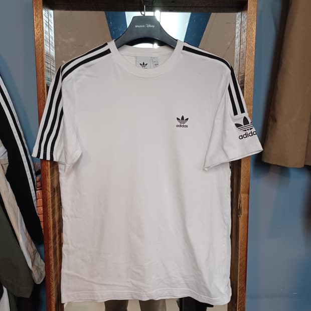 아디다스 테크 반팔티 xl